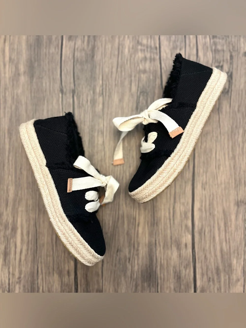 TOMS Carolina Lace-Up Espadrille